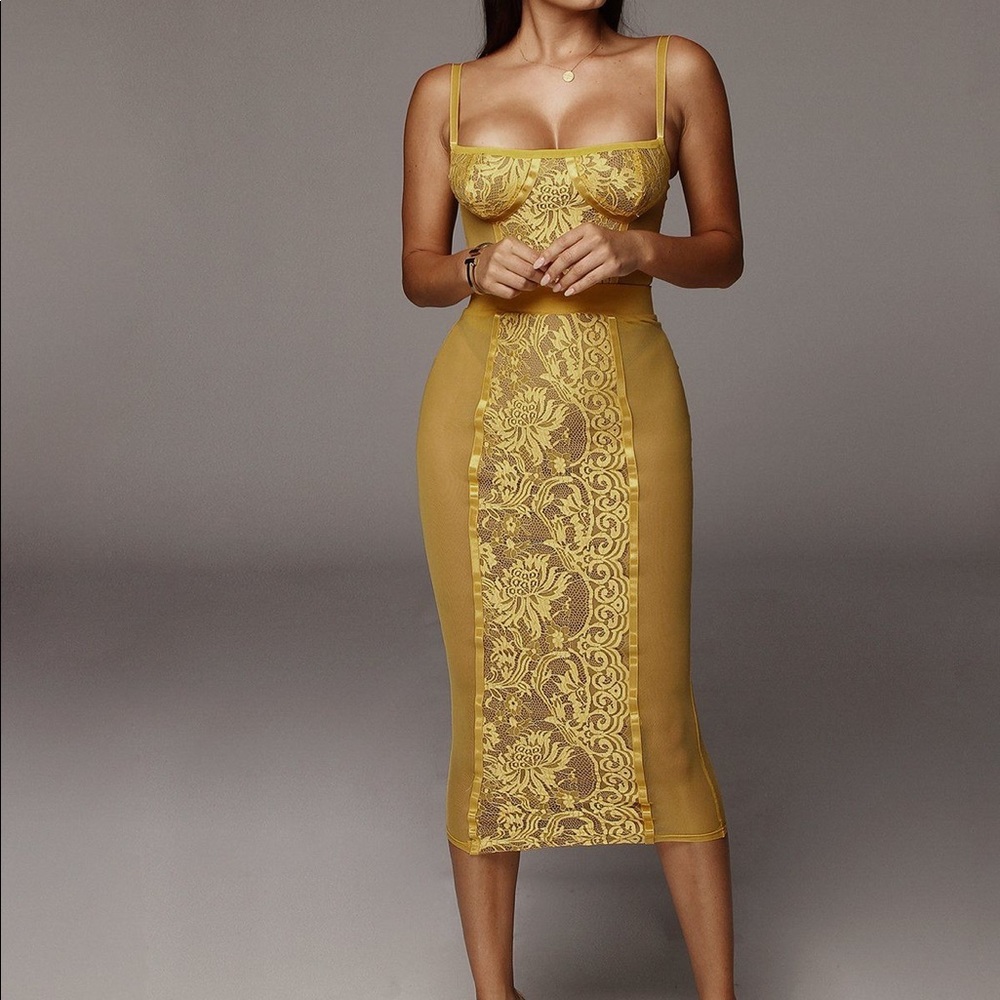 Jluxbrand small yellow lace set